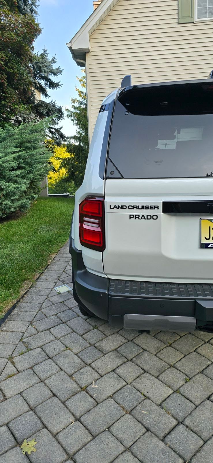 "PRADO" LC 250 Acrylic Laser Series Tailgate Badge - 2024+ Land Cruiser