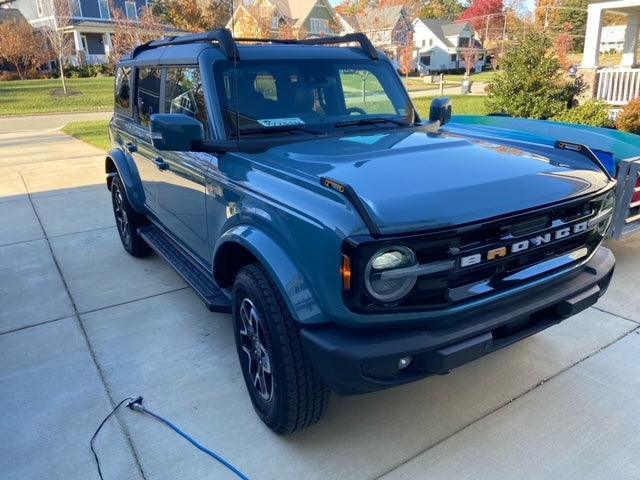 "R" Grille Overlay - 2021+ Bronco - StickerFab